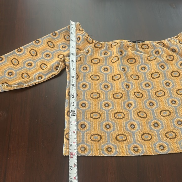 Zara Jacquard Geometric Print Knit Long Sleeve Off Shoulder Crop Top Size L - Picture 10 of 14